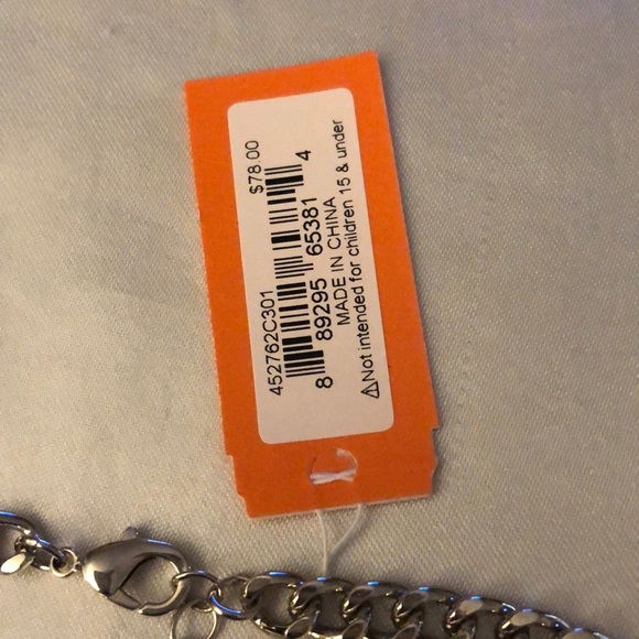 Betsey Johnson Silver Tone Skeleton Hand Y Drop Pendant Necklace Crystal NWT - Picture 6 of 16